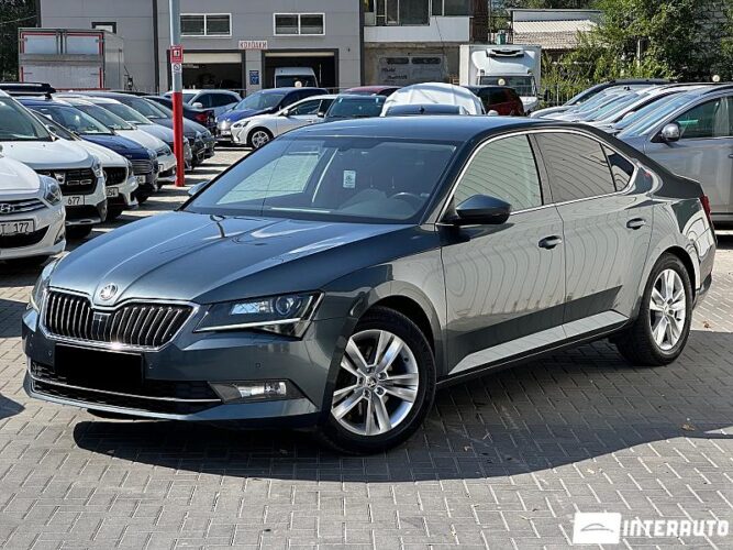 Skoda Superb 32 interauto-car