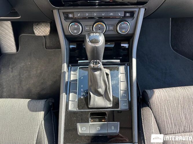 Skoda Superb 44 interauto-car