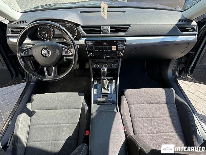 Skoda Superb 45 interauto-car