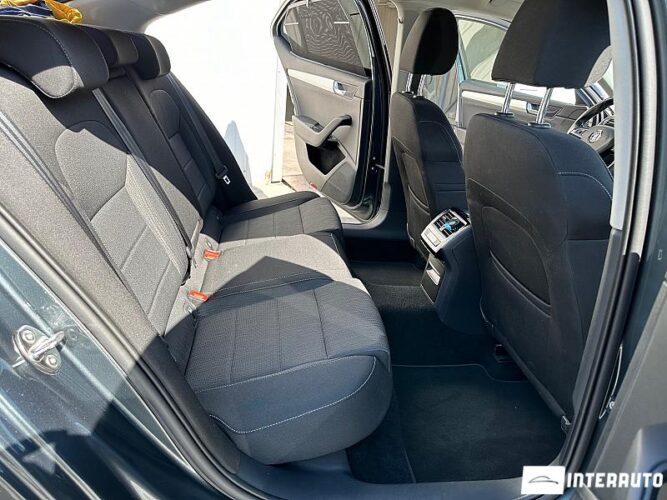 Skoda Superb 37 interauto-car