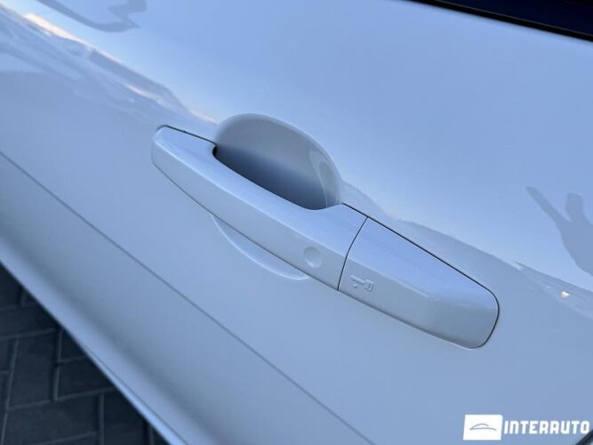 Jaguar XE 57 interauto-car