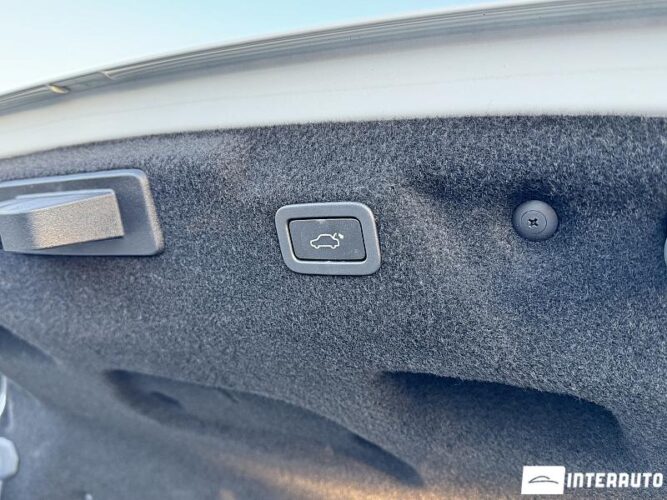 Jaguar XE 62 interauto-car