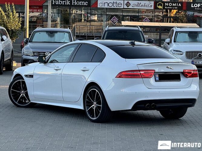 Jaguar XE 41 interauto-car