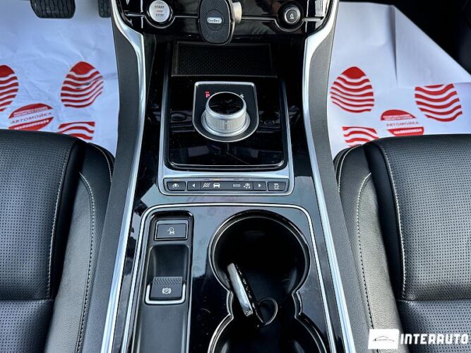 Jaguar XE 49 interauto-car