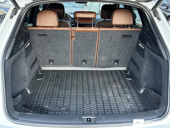 Audi Q5 54 interauto-car