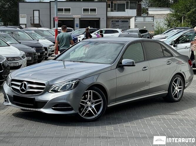Mercedes E 300h 31 interauto-car