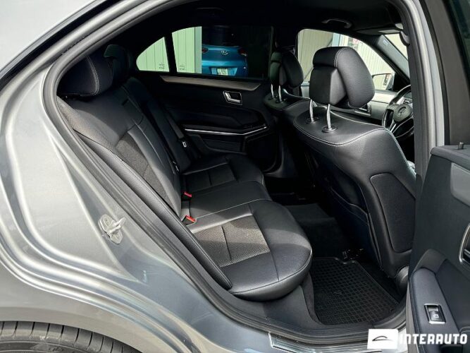 Mercedes E 300h 44 interauto-car