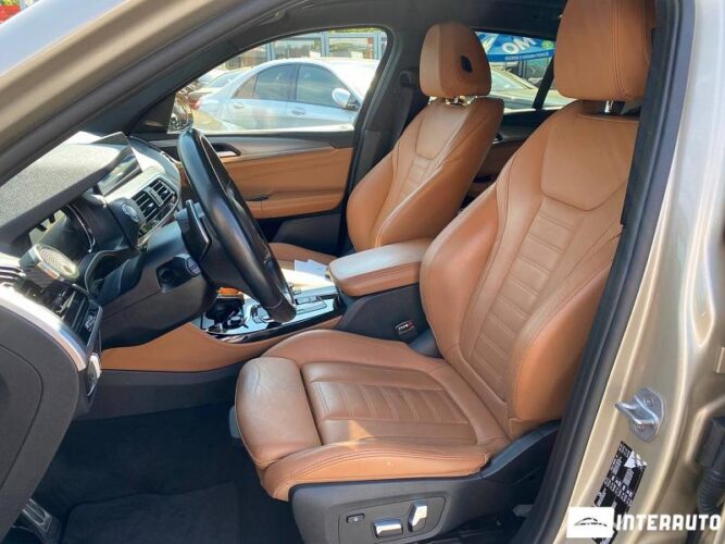 BMW X4 3.0i 38 interauto-car
