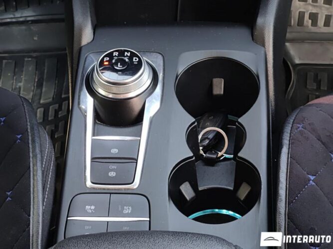 Ford Focus 41 interauto-car