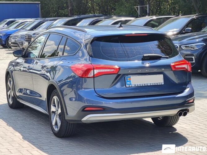 Ford Focus 31 interauto-car