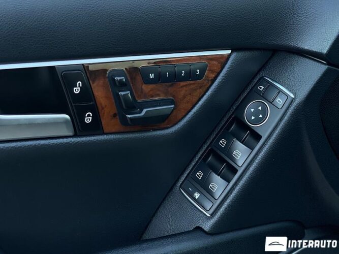 Mercedes C 250 39 interauto-car