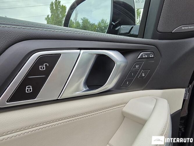 BMW X6 4.0i 50 interauto-car