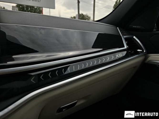 BMW X6 4.0i 69 interauto-car