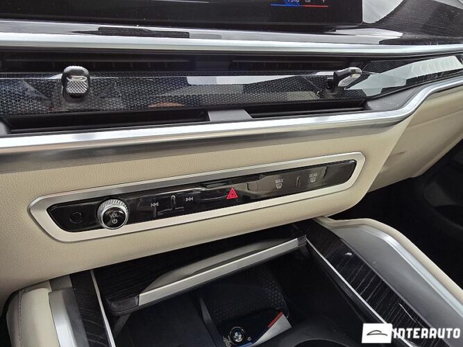 BMW X6 4.0i 59 interauto-car