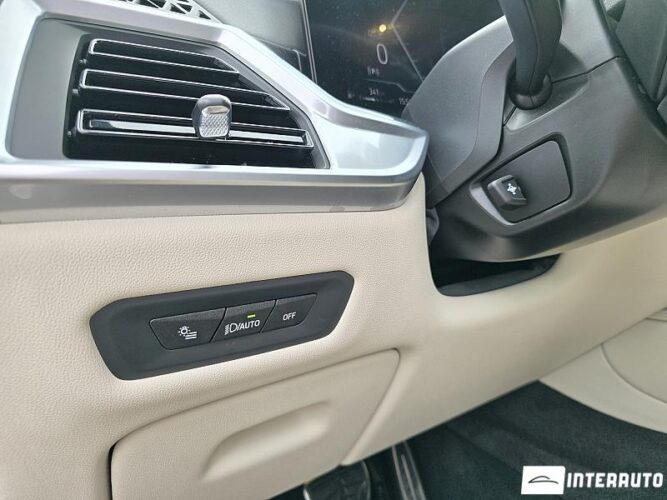 BMW X6 4.0i 52 interauto-car