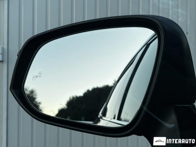 Toyota Venza 46 interauto-car