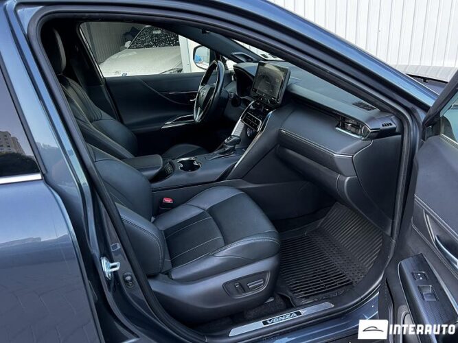 Toyota Venza 42 interauto-car