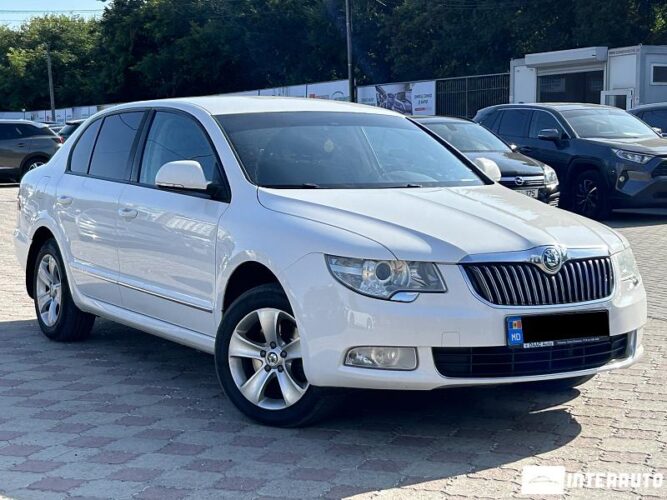 Skoda Superb 31 interauto-car
