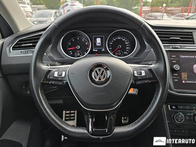 Volkswagen Tiguan 34 interauto-car