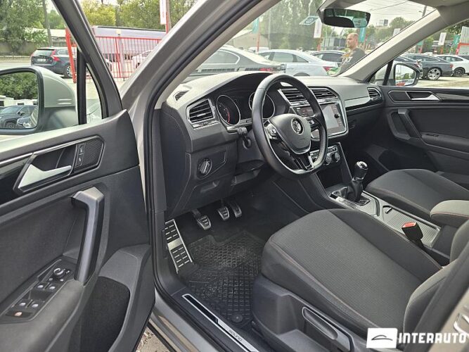 Volkswagen Tiguan 32 interauto-car