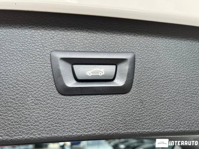 BMW 225XE 56 interauto-car