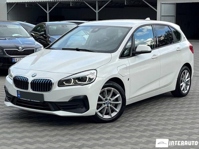 BMW 225XE 34 interauto-car