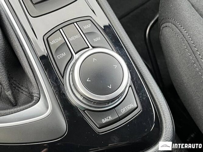 BMW 225XE 49 interauto-car