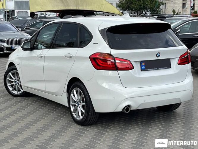 BMW 225XE 37 interauto-car
