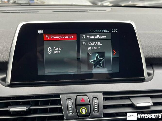 BMW 225XE 44 interauto-car