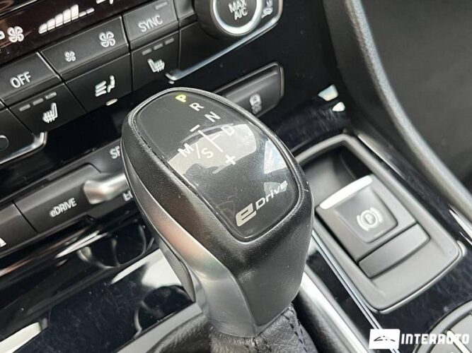 BMW 225XE 50 interauto-car