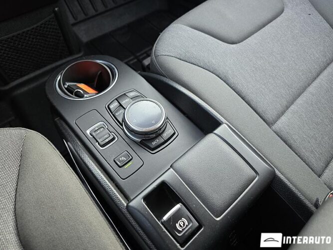 BMW i3 37 interauto-car