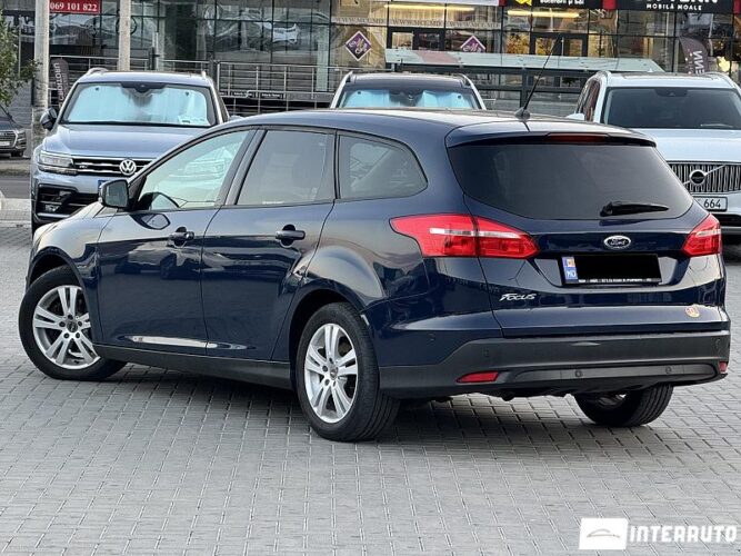 Ford Focus 35 interauto-car