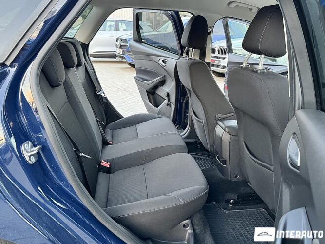 Ford Focus 45 interauto-car