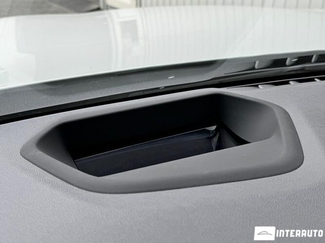 BMW 530e 47 interauto-car