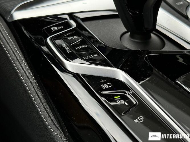 BMW 530e 45 interauto-car