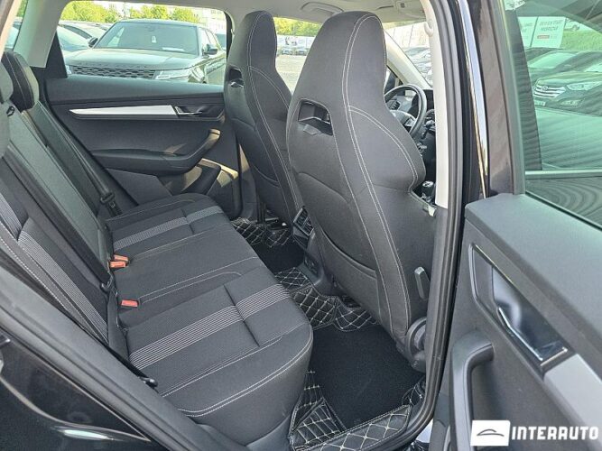 Skoda Karoq 43 interauto-car