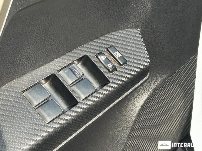 Toyota Rav-4 36 interauto-car