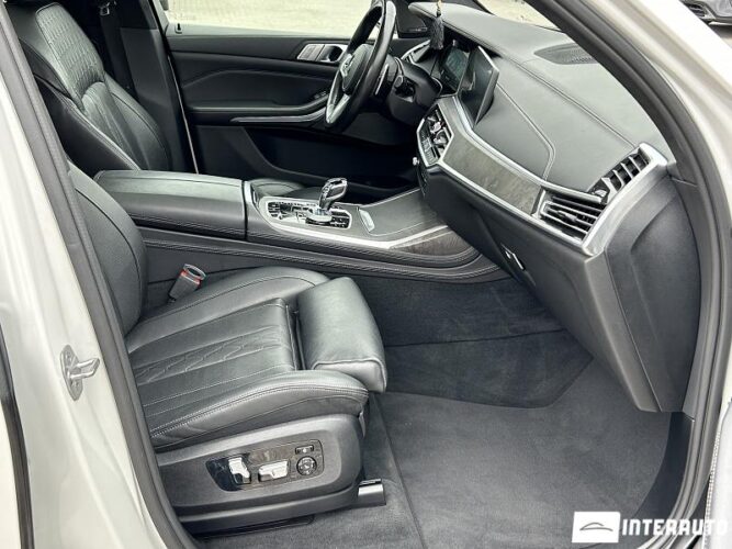 BMW X7 4.0i 57 interauto-car