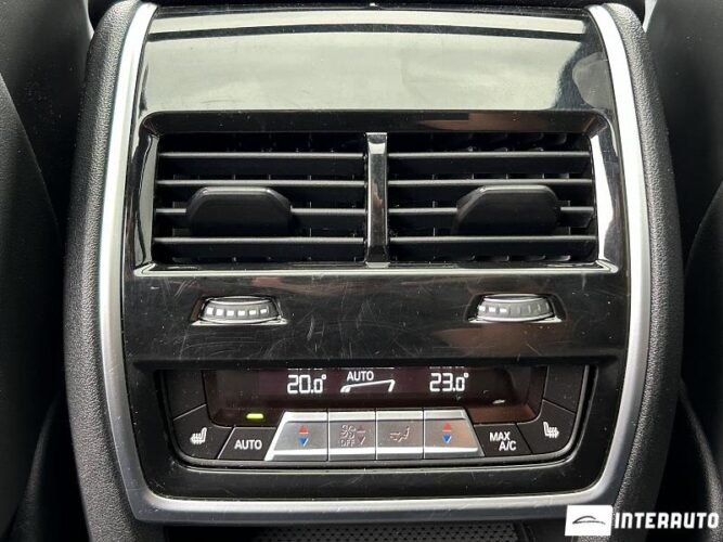 BMW X7 4.0i 62 interauto-car