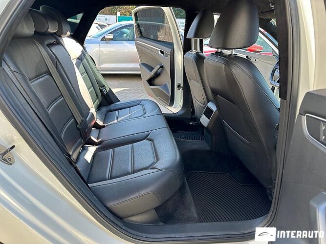 Volkswagen Passat 35 interauto-car