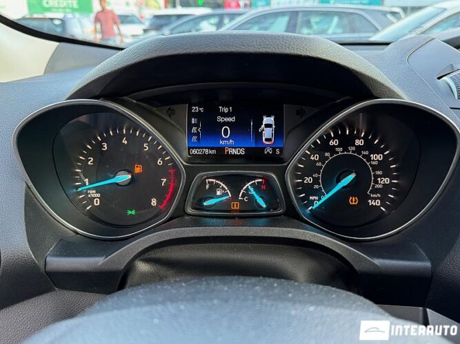 Ford Escape 39 interauto-car