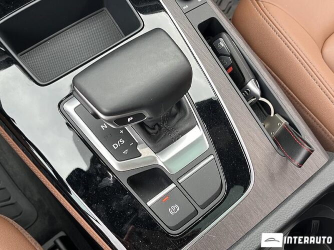 Audi Q5 58 interauto-car