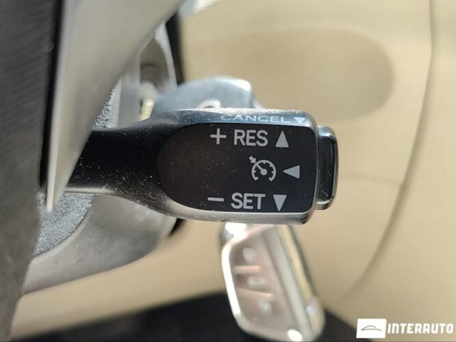 Toyota Venza 41 interauto-car