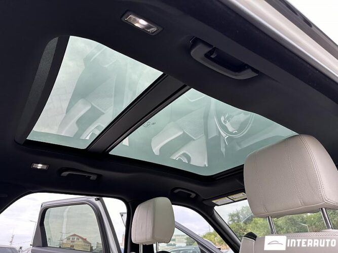 Land Rover Range Rover Velar 53 interauto-car