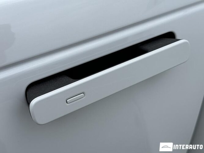 Land Rover Range Rover Velar 59 interauto-car