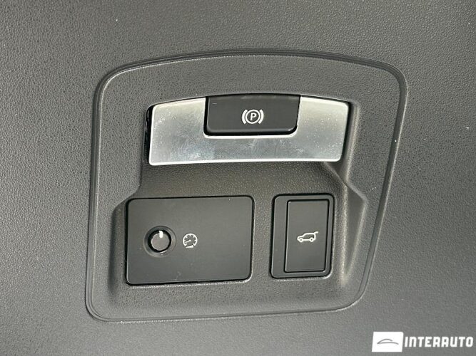 Land Rover Range Rover Velar 62 interauto-car