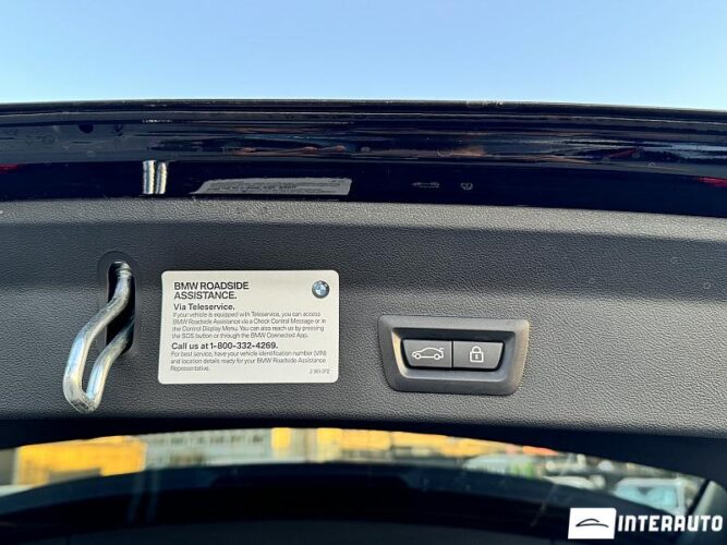 BMW X3 3.0i 66 interauto-car