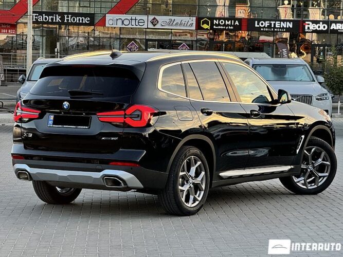 BMW X3 3.0i 44 interauto-car