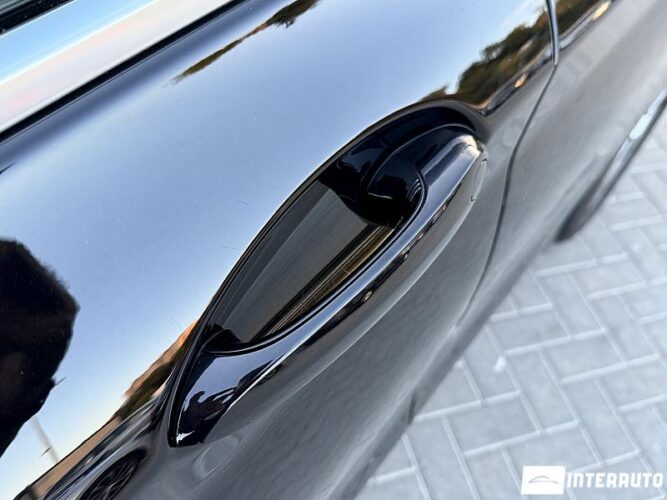 BMW X3 3.0i 60 interauto-car