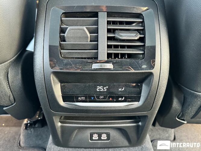 BMW X3 3.0i 65 interauto-car